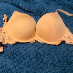 Lacy padded bra